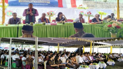 Foto : Kakan Kemenag Flotim Nara Sumber Seminar Nasional PGRI Flotim